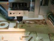 CNC_Fraese_holz_3.jpg